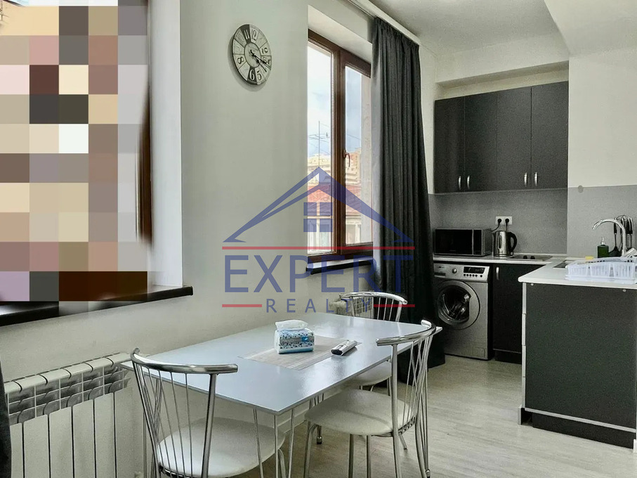 ԿԵՆՏՐՈՆ, ՄԱՇՏՈՑԻ ՊՈՂՈՏԱ, 4 ՍԵՆՅԱԿ