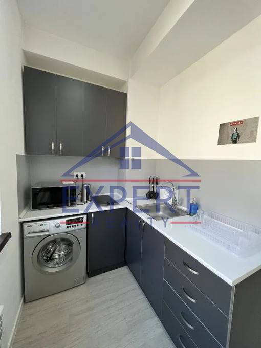 ԿԵՆՏՐՈՆ, ՄԱՇՏՈՑԻ ՊՈՂՈՏԱ, 4 ՍԵՆՅԱԿ