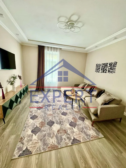 ԿԵՆՏՐՈՆ, ՄԱՇՏՈՑԻ ՊՈՂՈՏԱ, 3 ՍԵՆՅԱԿ