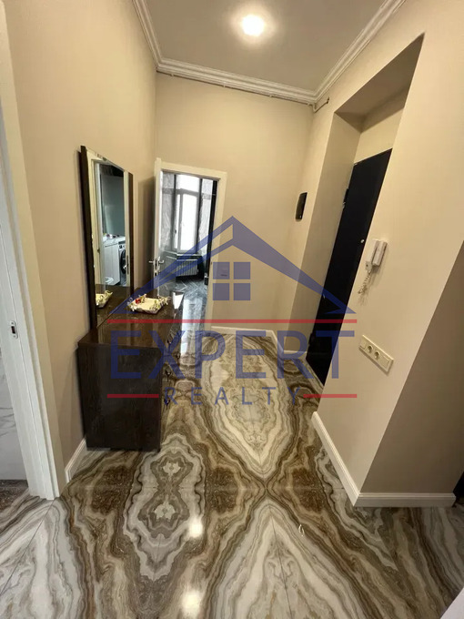 ԿԵՆՏՐՈՆ, ՄԱՇՏՈՑԻ ՊՈՂՈՏԱ, 3 ՍԵՆՅԱԿ