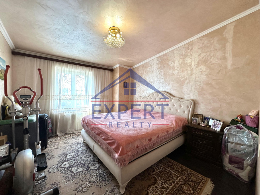 ԿԵՆՏՐՈՆ, ԽՈՐԵՆԱՑՈՒ ՓՈՂՈՑ, 4 ՍԵՆՅԱԿ