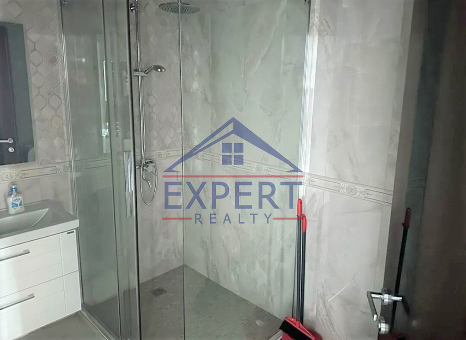 ԿԵՆՏՐՈՆ, ՄԱՇՏՈՑԻ ՊՈՂՈՏԱ, 3 ՍԵՆՅԱԿ