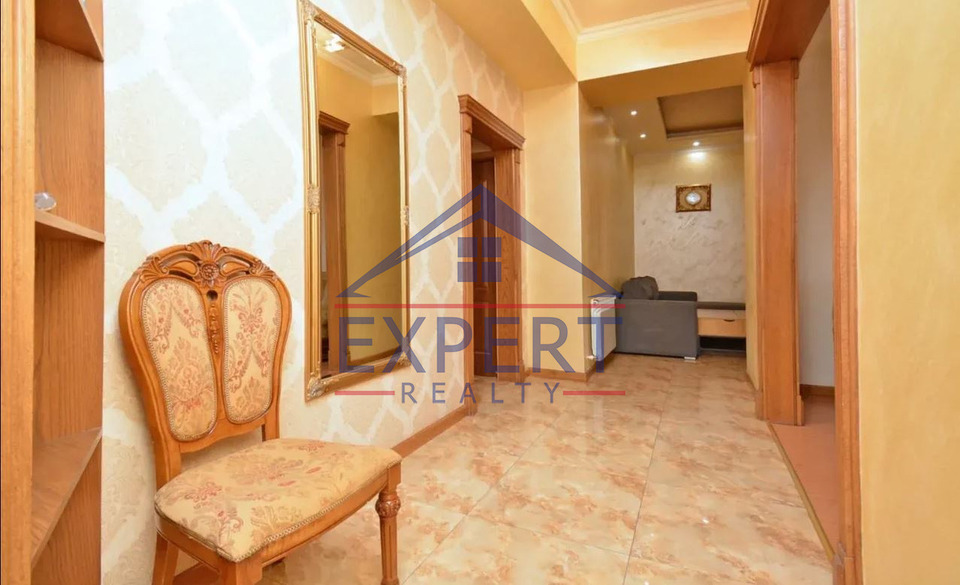 ԱՐԱԲԿԻՐ, ԿՈՄԻՏԱՍԻ ՊՈՂՈՏԱ, 3 ՍԵՆՅԱԿ