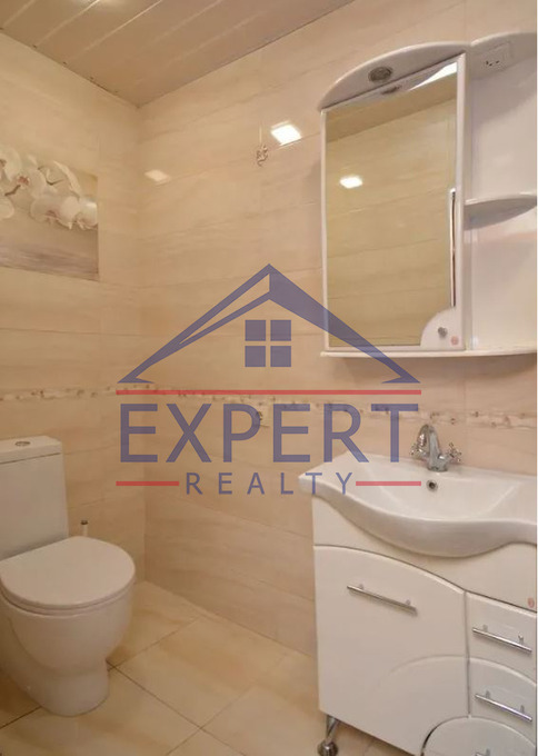 ԱՐԱԲԿԻՐ, ԿՈՄԻՏԱՍԻ ՊՈՂՈՏԱ, 3 ՍԵՆՅԱԿ