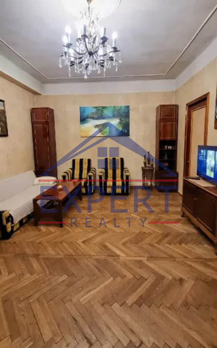 ԿԵՆՏՐՈՆ, ՍՊԵՆԴԻԱՐՅԱՆԻ ՓՈՂՈՑ, 3 ՍԵՆՅԱԿ