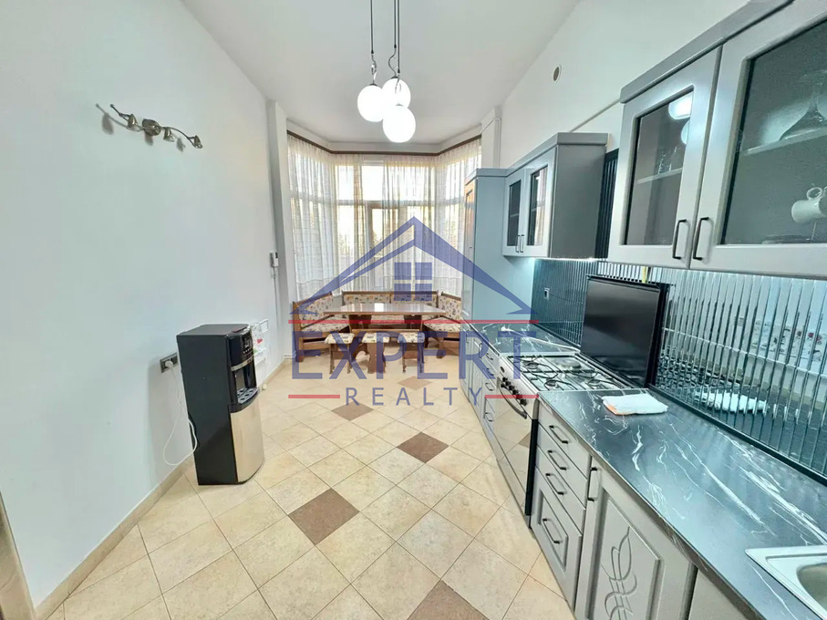 ՆՈՐ ՆՈՐՔ, ԲԱԳՐԵՎԱՆԴ ԹԱՂԱՄԱՍ, 5 ՍԵՆՅԱԿ