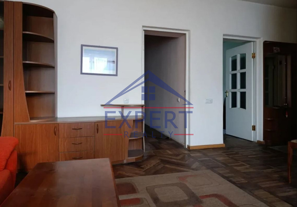 ԱՐԱԲԿԻՐ, ԿՈՄԻՏԱՍԻ ՊՈՂՈՏԱ, 3 ՍԵՆՅԱԿ