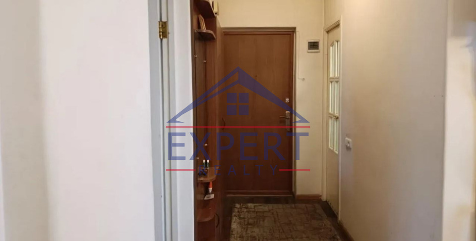 ԱՐԱԲԿԻՐ, ԿՈՄԻՏԱՍԻ ՊՈՂՈՏԱ, 3 ՍԵՆՅԱԿ