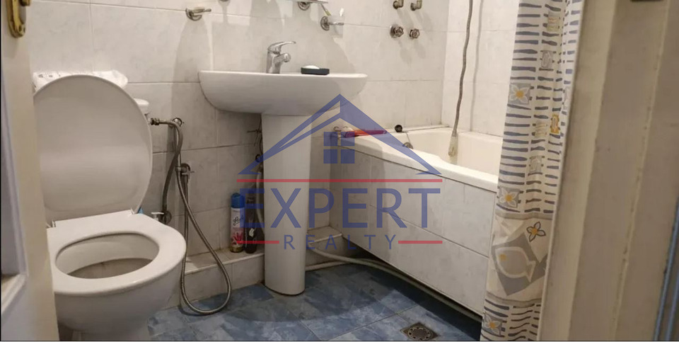 ԱՐԱԲԿԻՐ, ԿՈՄԻՏԱՍԻ ՊՈՂՈՏԱ, 3 ՍԵՆՅԱԿ