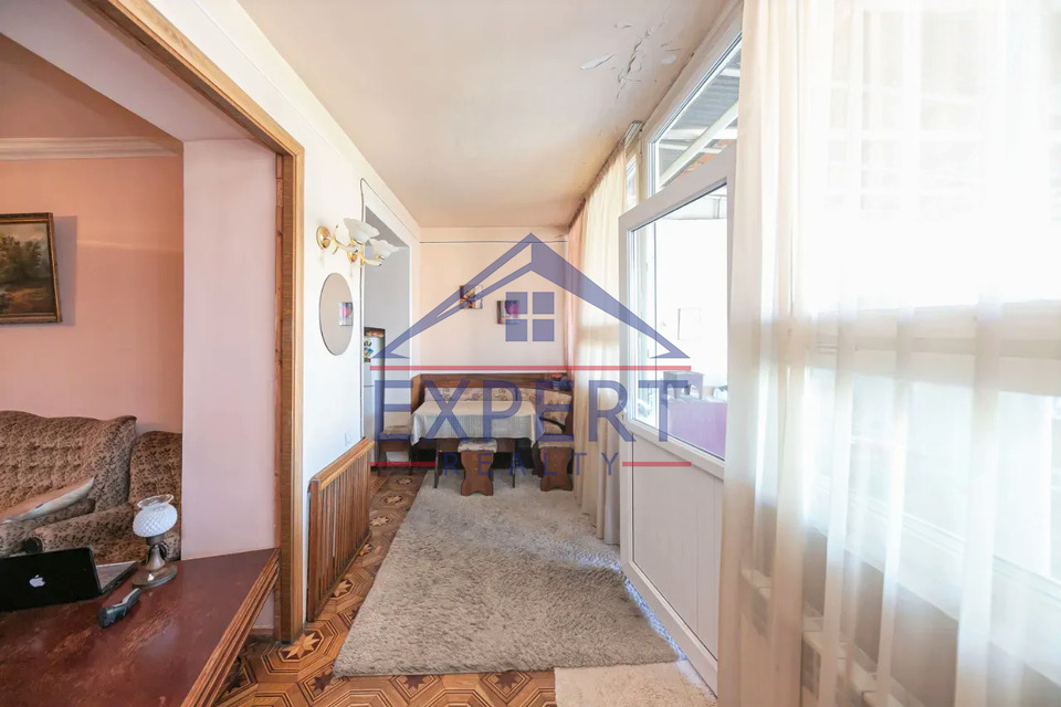 ԱՐԱԲԿԻՐ, ԱՐԱՄ ԽԱՉԱՏՐՅԱՆ ՓՈՂՈՑ, 3 ՍԵՆՅԱԿ