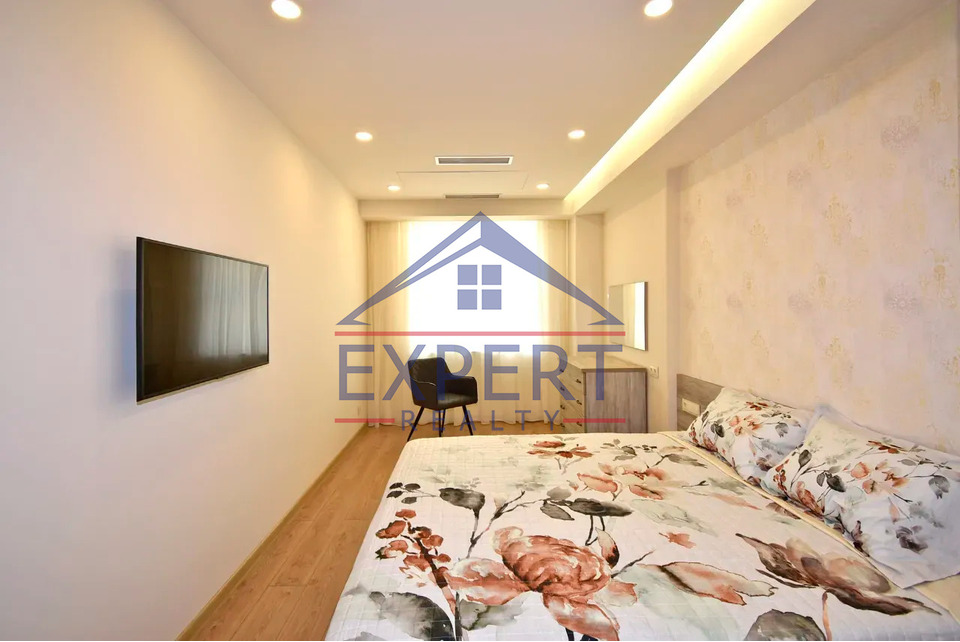 ԿԵՆՏՐՈՆ, ԿՈՂԲԱՑՈՒ ՓՈՂՈՑ, 2 ՍԵՆՅԱԿ