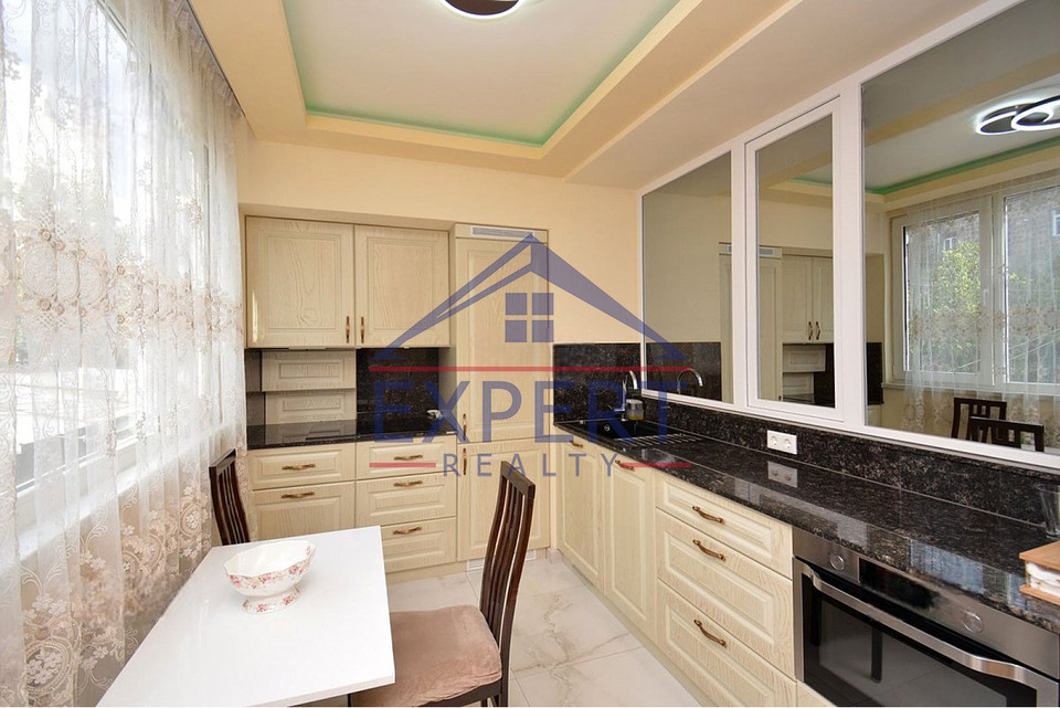 ԿԵՆՏՐՈՆ, ՄՈՍԿՈՎՅԱՆ ՓՈՂՈՑ, 3 ՍԵՆՅԱԿ