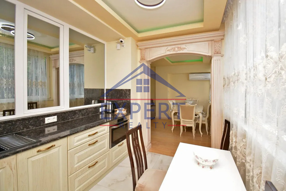 ԿԵՆՏՐՈՆ, ՄՈՍԿՈՎՅԱՆ ՓՈՂՈՑ, 3 ՍԵՆՅԱԿ