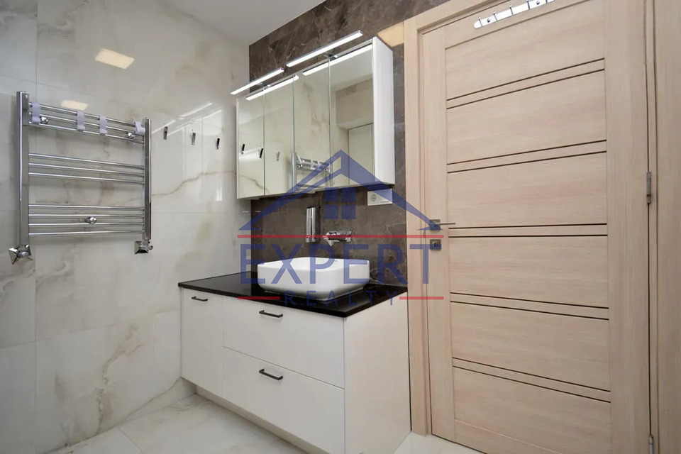 ԿԵՆՏՐՈՆ, ՄՈՍԿՈՎՅԱՆ ՓՈՂՈՑ, 3 ՍԵՆՅԱԿ