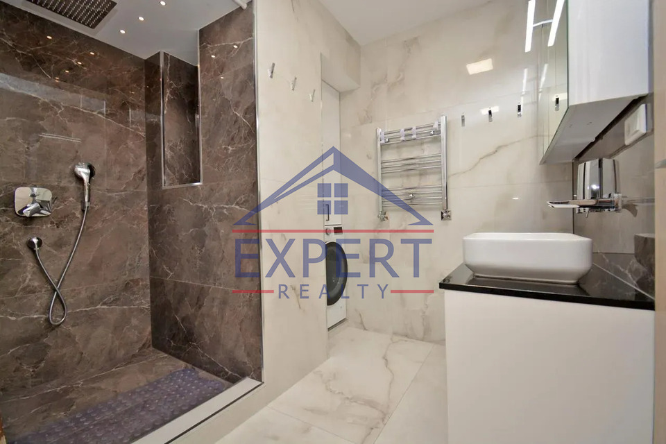 ԿԵՆՏՐՈՆ, ՄՈՍԿՈՎՅԱՆ ՓՈՂՈՑ, 3 ՍԵՆՅԱԿ