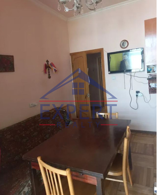 ԱՐԱԲԿԻՐ, ԿՈՄԻՏԱՍԻ ՊՈՂՈՏԱ, 4  ՍԵՆՅԱԿ