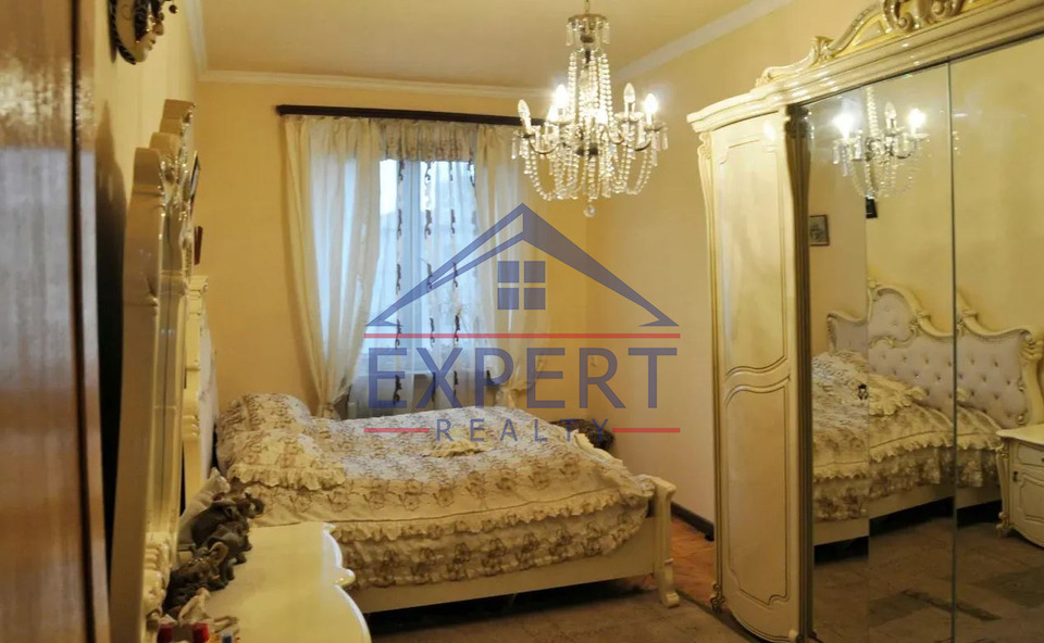 ԱՐԱԲԿԻՐ, ԿՈՄԻՏԱՍԻ ՊՈՂՈՏԱ, 4  ՍԵՆՅԱԿ