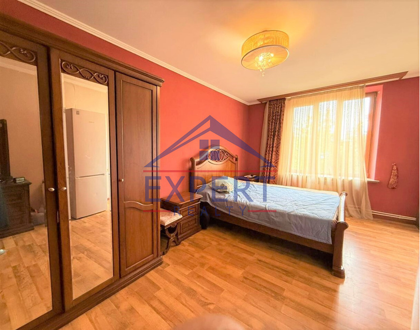 ԿԵՆՏՐՈՆ, ԱԲՈՎՅԱՆ ՓՈՂՈՑ, 3 ՍԵՆՅԱԿ