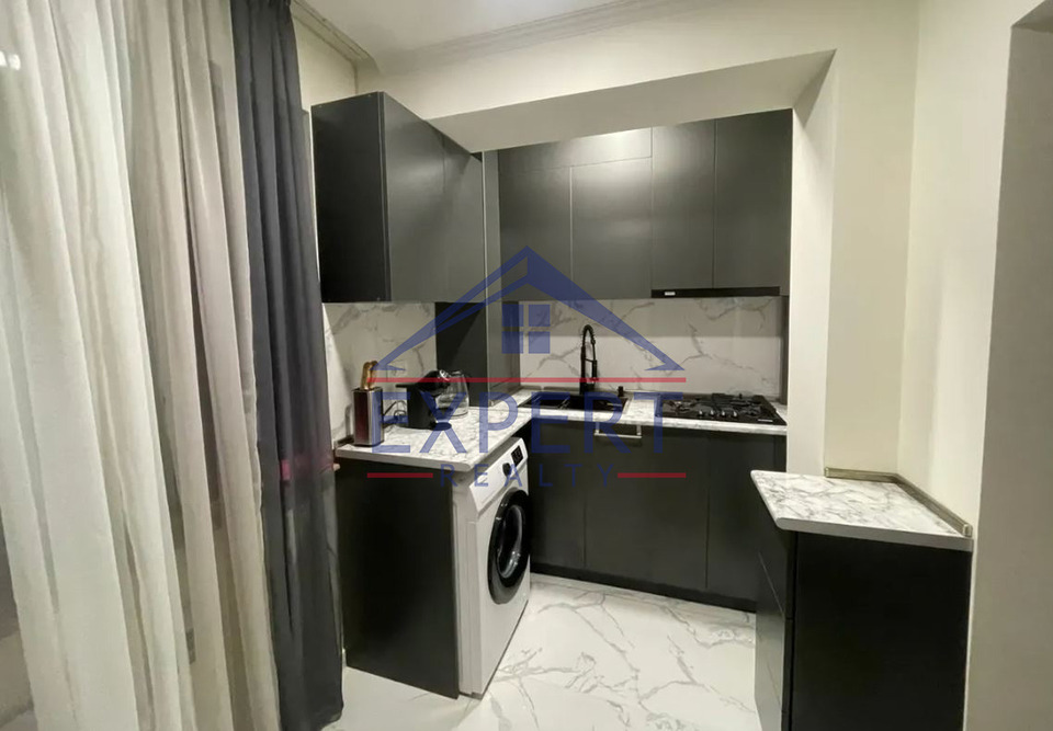 ԱՐԱԲԿԻՐ, ԿՈՄԻՏԱՍԻ ՊՈՂՈՏԱ, 3 ՍԵՆՅԱԿ