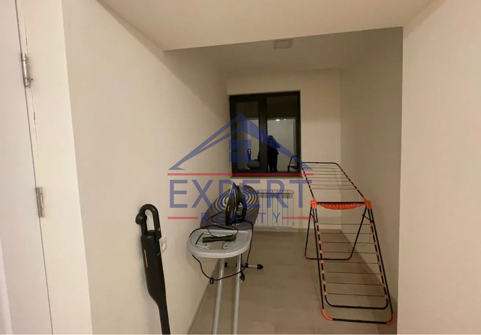 ԱՐԱԲԿԻՐ, ԿՈՄԻՏԱՍԻ ՊՈՂՈՏԱ, 3 ՍԵՆՅԱԿ