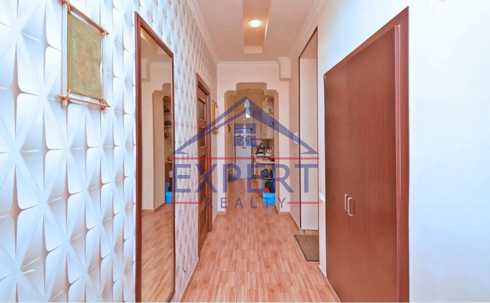 ԱՐԱԲԿԻՐ, ԿՈՄԻՏԱՍԻ ՊՈՂՈՏԱ, 3 ՍԵՆՅԱԿ