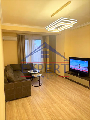 ԿԵՆՏՐՈՆ, ԱՐԳԻՇՏԻ ՓՈՂՈՑ, 2 ՍԵՆՅԱԿ