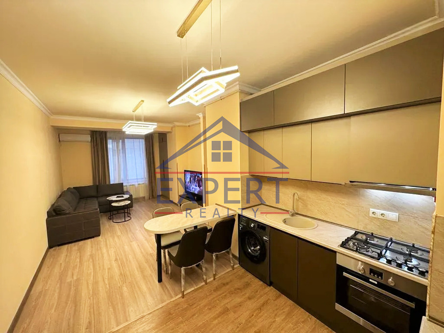 ԿԵՆՏՐՈՆ, ԱՐԳԻՇՏԻ ՓՈՂՈՑ, 2 ՍԵՆՅԱԿ