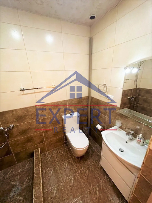 ԿԵՆՏՐՈՆ, ԱՐԳԻՇՏԻ ՓՈՂՈՑ, 2 ՍԵՆՅԱԿ