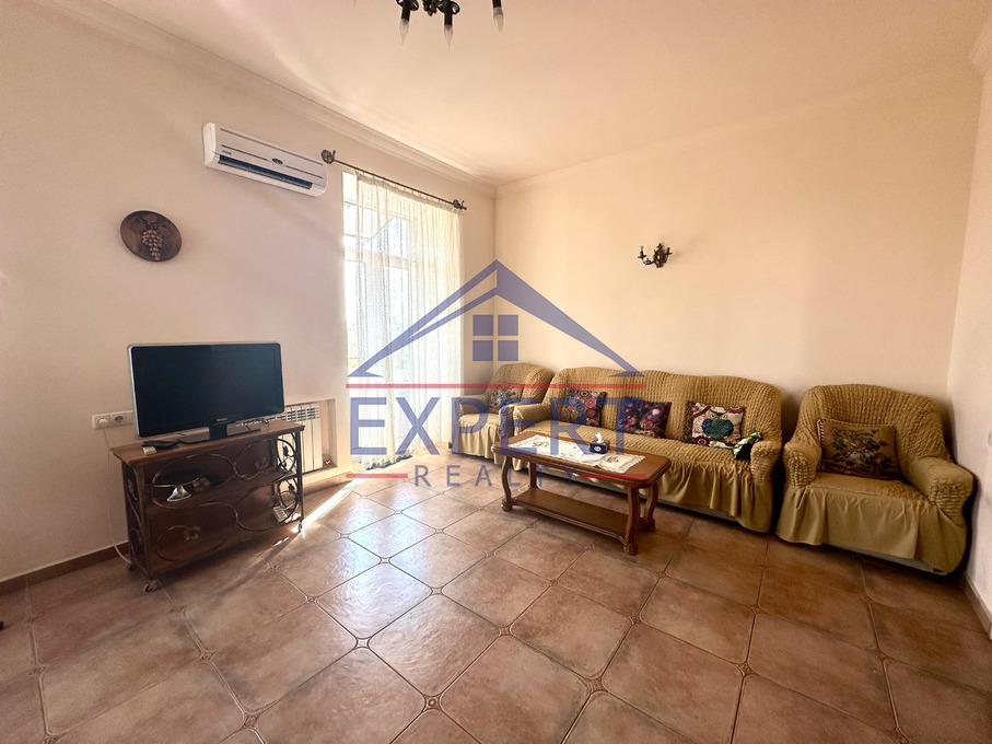 ԿԵՆՏՐՈՆ, ԶԱՔՅԱՆ ՓՈՂՈՑ, 3 ՍԵՆՅԱԿ