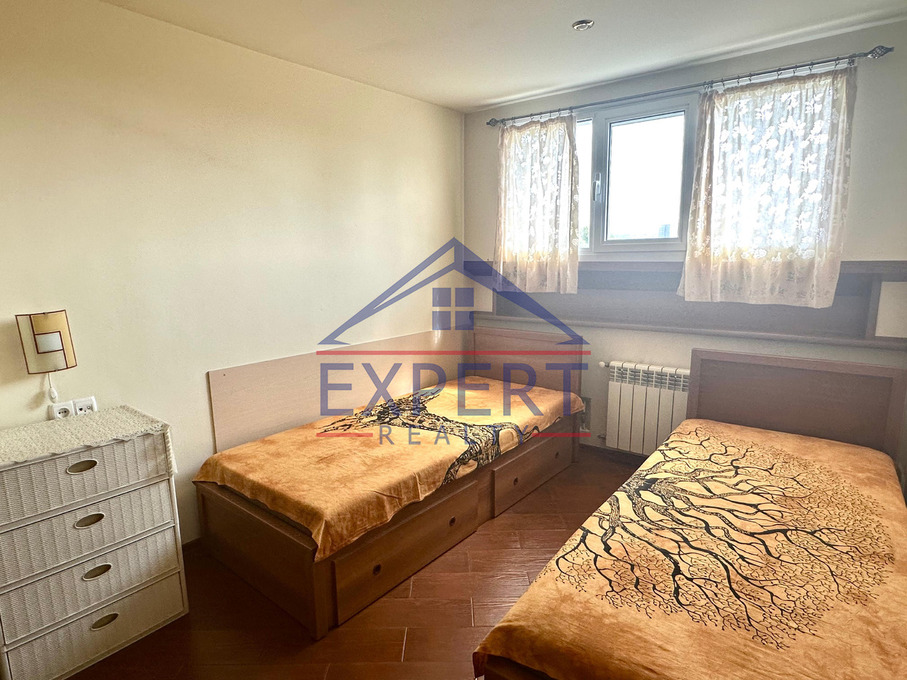 ԿԵՆՏՐՈՆ, ԶԱՔՅԱՆ ՓՈՂՈՑ, 3 ՍԵՆՅԱԿ