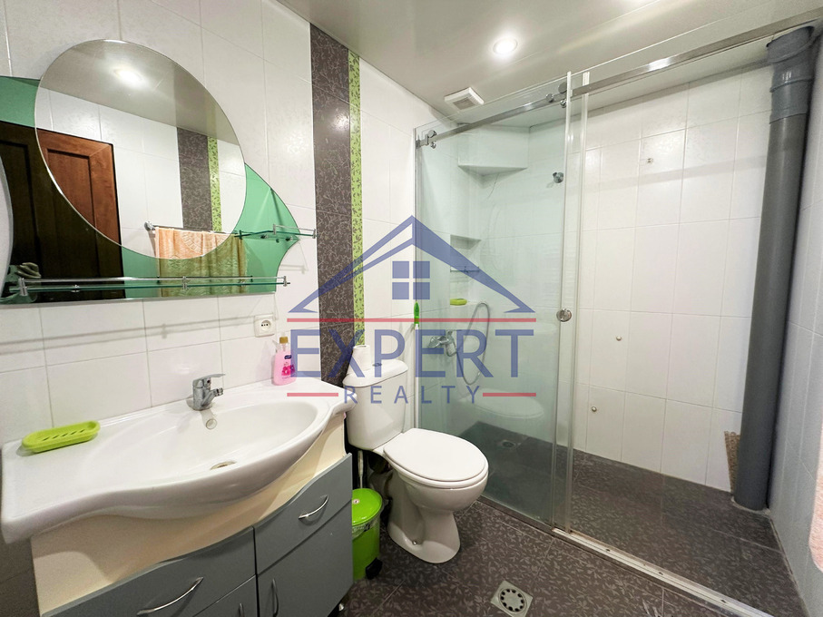 ԿԵՆՏՐՈՆ, ԶԱՔՅԱՆ ՓՈՂՈՑ, 3 ՍԵՆՅԱԿ