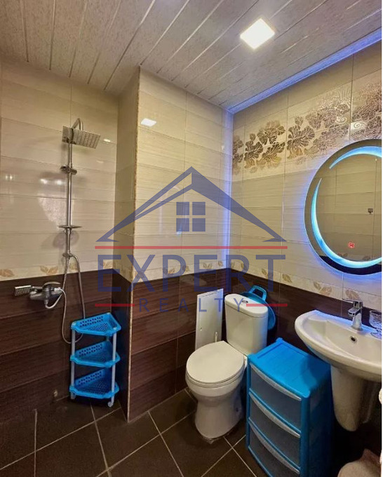 ԿԵՆՏՐՈՆ, ԵԿՄԱԼՅԱՆ ՓՈՂՈՑ  5  ՍԵՆՅԱԿ