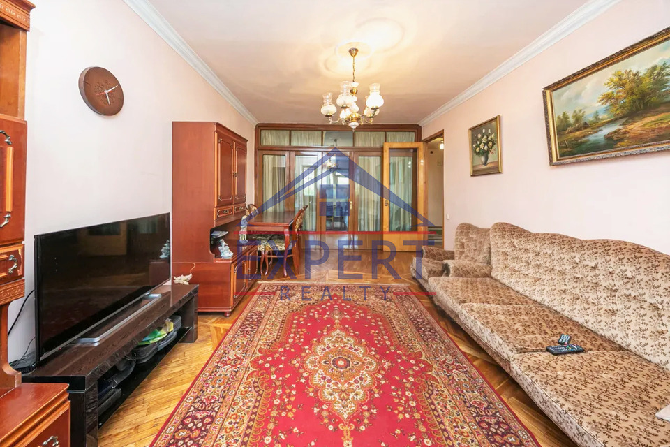 ԱՐԱԲԿԻՐ, ԱՐԱՄ ԽԱՉԱՏՐՅԱՆ ՓՈՂՈՑ, 3 ՍԵՆՅԱԿ