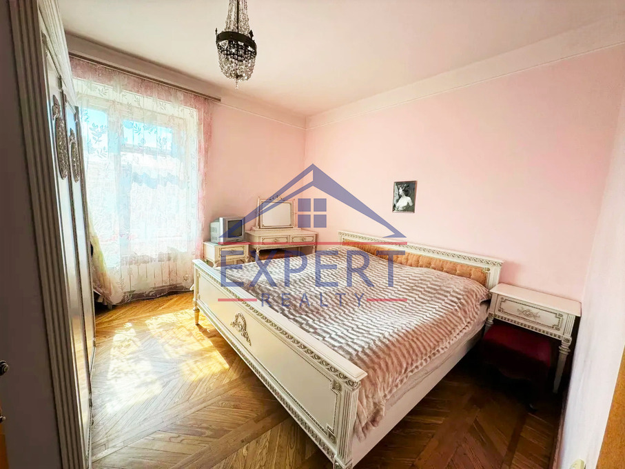 ԱՐԱԲԿԻՐ, ԱՐԱՄ ԽԱՉԱՏՐՅԱՆ ՓՈՂՈՑ, 3 ՍԵՆՅԱԿ