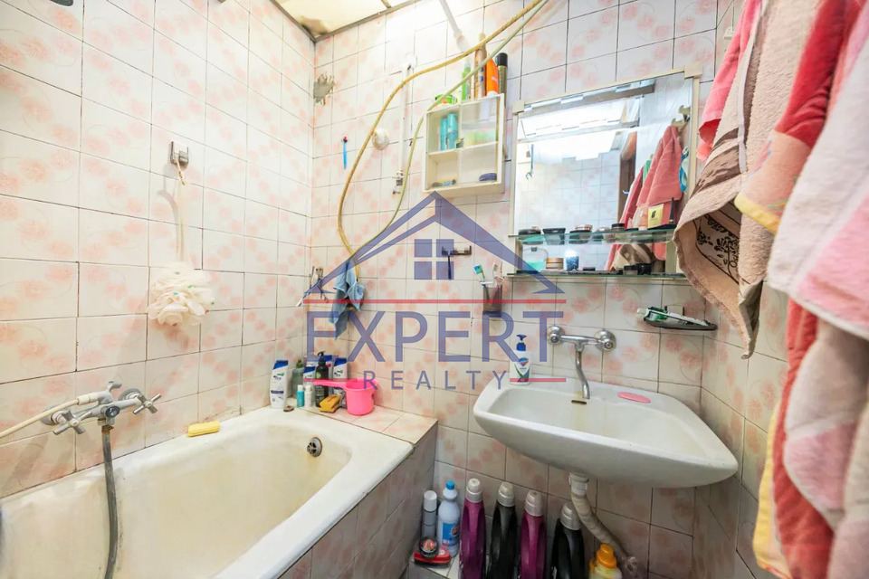 ԱՐԱԲԿԻՐ, ԱՐԱՄ ԽԱՉԱՏՐՅԱՆ ՓՈՂՈՑ, 3 ՍԵՆՅԱԿ