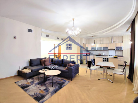 ԿԵՆՏՐՈՆ, ՊԱՐՈՆՅԱՆ ՓՈՂՈՑ, 4 ՍԵՆՅԱԿ