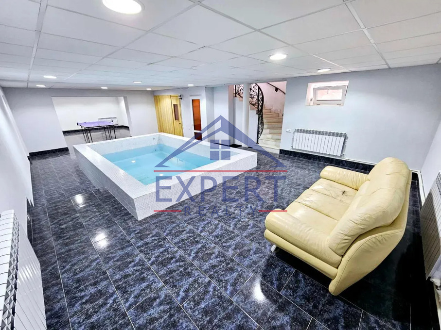 ՆՈՐ ՆՈՐՔ, ԲԱԳՐԵՎԱՆԴ ԹԱՂԱՄԱՍ, 5 ՍԵՆՅԱԿ