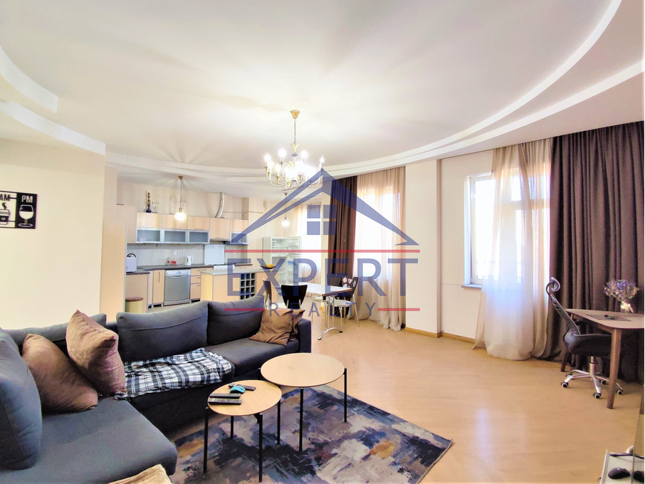 ԿԵՆՏՐՈՆ, ՊԱՐՈՆՅԱՆ ՓՈՂՈՑ, 4 ՍԵՆՅԱԿ