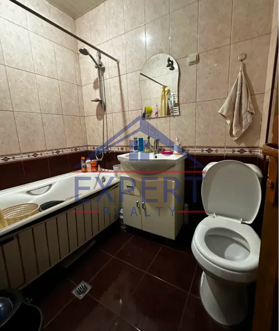 ԱՐԱԲԿԻՐ, Ա․ ԽԱՉԱՏՐՅԱՆ ՓՈՂՈՑ, 3 ՍԵՆՅԱԿ