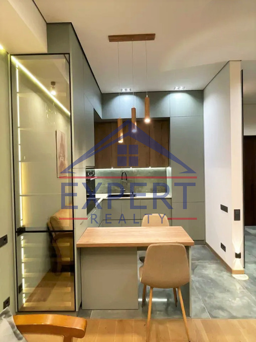 ԿԵՆՏՐՈՆ, ԱՐՇԱԿՈՒՆՅԱՑ ՊՈՂՈՏԱ, 2 ՍԵՆՅԱԿ