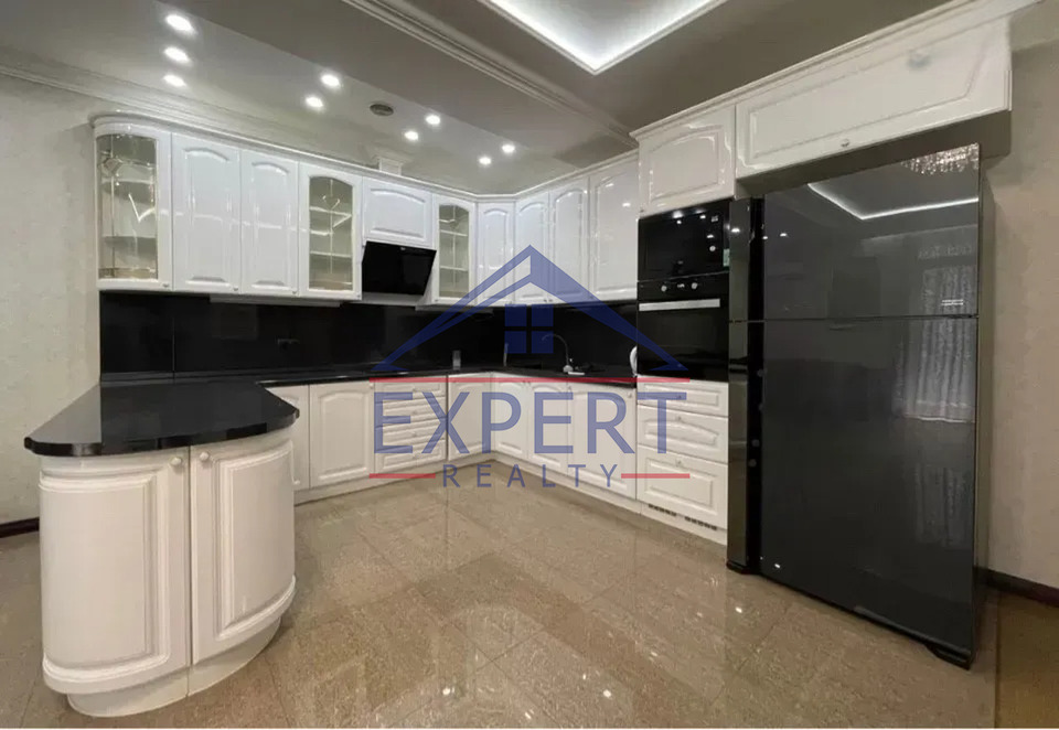 ԿԵՆՏՐՈՆ, ԱՐԱՄԻ ՓՈՂՈՑ, 4 ՍԵՆՅԱԿ