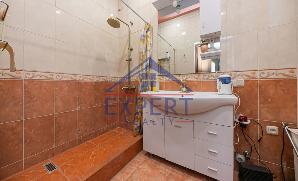 ԿԵՆՏՐՈՆ, ՄՈՍԿՈՎՅԱՆ ՓՈՂՈՑ, 3 ՍԵՆՅԱԿ