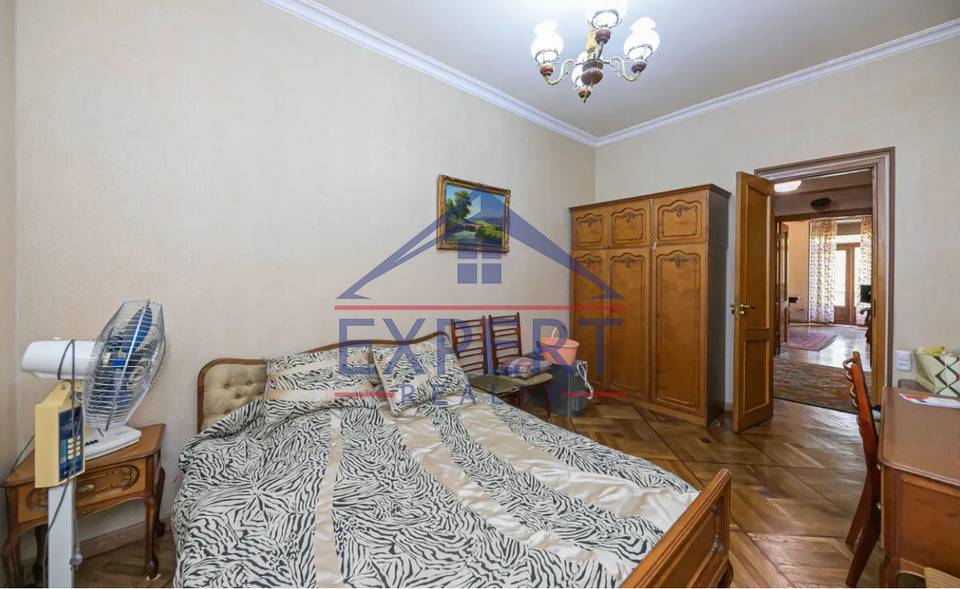 ԿԵՆՏՐՈՆ, ՄՈՍԿՈՎՅԱՆ ՓՈՂՈՑ, 3 ՍԵՆՅԱԿ