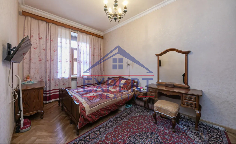 ԿԵՆՏՐՈՆ, ՄՈՍԿՈՎՅԱՆ ՓՈՂՈՑ, 3 ՍԵՆՅԱԿ