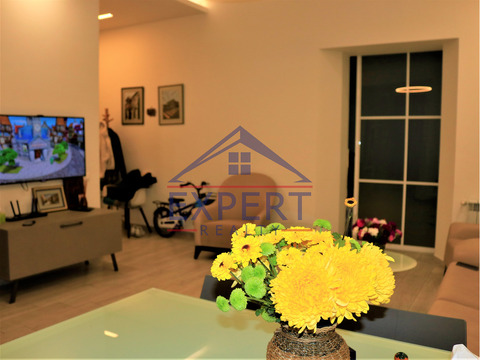 ԿԵՆՏՐՈՆ, ՏԵՐՅԱՆ ՓՈՂՈՑ, 3 ՍԵՆՅԱԿ