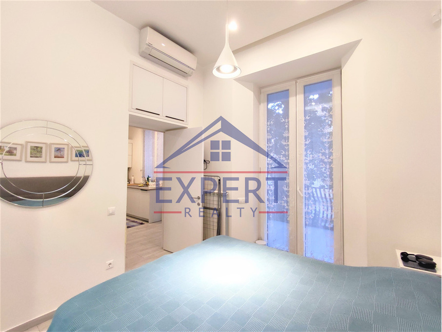 ԿԵՆՏՐՈՆ, ՏԵՐՅԱՆ ՓՈՂՈՑ, 3 ՍԵՆՅԱԿ