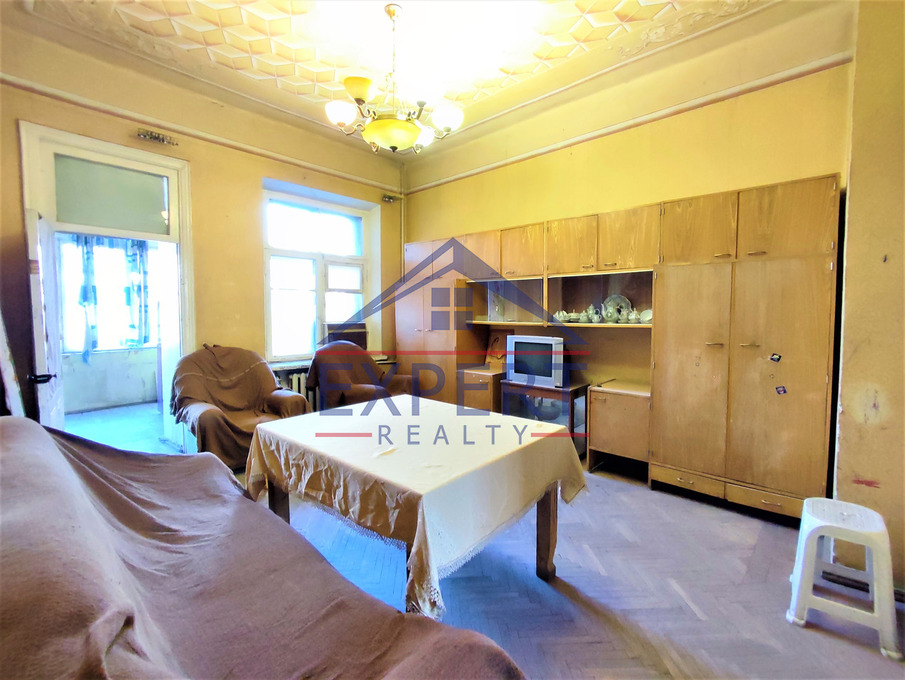 ԿԵՆՏՐՈՆ, ՏԵՐՅԱՆ ՓՈՂՈՑ, 3 ՍԵՆՅԱԿ