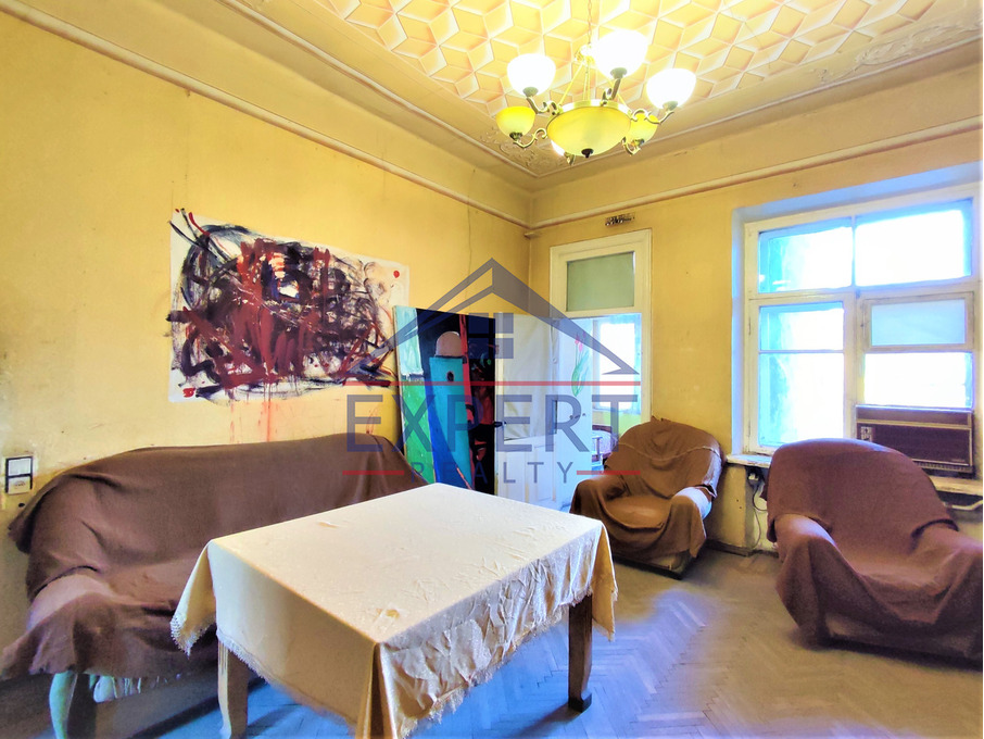 ԿԵՆՏՐՈՆ, ՏԵՐՅԱՆ ՓՈՂՈՑ, 3 ՍԵՆՅԱԿ