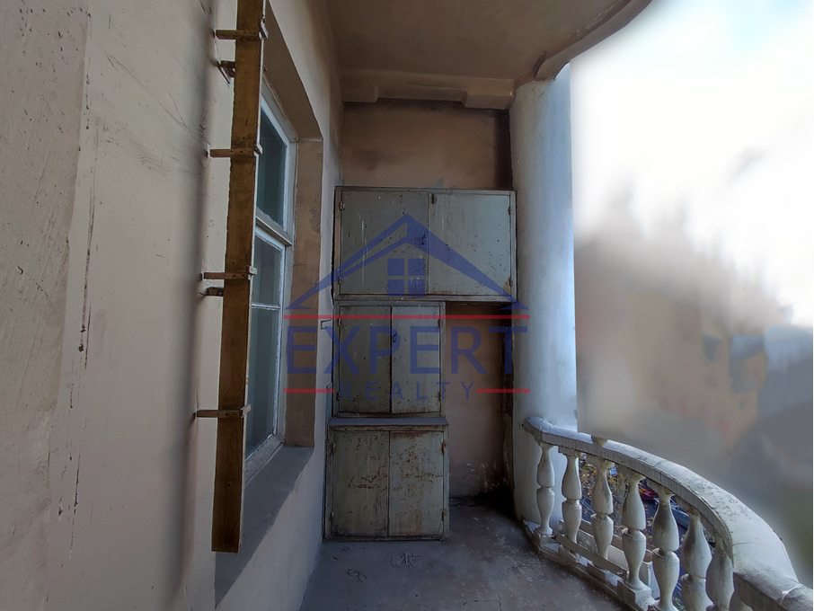 ԿԵՆՏՐՈՆ, ՏԵՐՅԱՆ ՓՈՂՈՑ, 3 ՍԵՆՅԱԿ