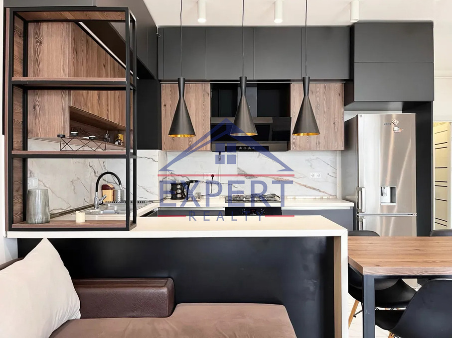 ԴԱՎԹԱՇԵՆ, ՏԻԳՐԱՆ ՊԵՏՐՈՍՅԱՆ ՓՈՂՈՑ, 3 ՍԵՆՅԱԿ